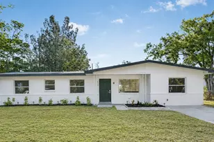 413 Country Club Dr, Oldsmar, FL 34677 - Photo 1
