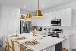 642 Longboat Dr, Davenport, FL 33896 - Photo 7