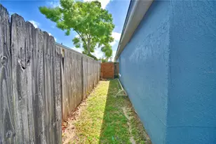 2935 Dickens Cir, Kissimmee, FL 34747 - Photo 57