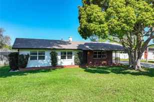 395 Tangelo Dr, Sanford, FL 32771 - Photo 3