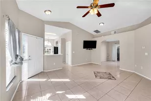 385 Briar Bay Cir, Orlando, FL 32825 - Photo 9