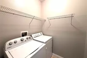 9556 Muse Pl, Orlando, FL 32829 - Photo 23