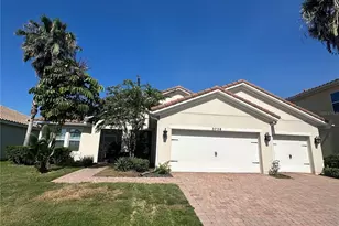 3758 Paradiso Cir, Kissimmee, FL 34746 - Photo 1