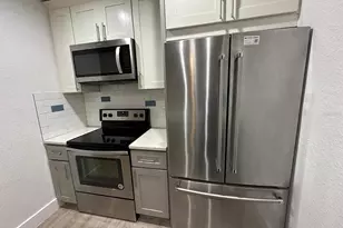 4004 Santa Maria Dr, Kissimmee, FL 34741 - Photo 5