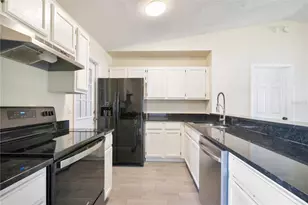 370 N Lake Ave, Apopka, FL 32703 - Photo 11