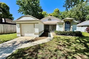 1720 Waterbeach Ct, Apopka, FL 32703 - Photo 1