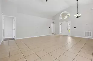 539 Knightsbridge Cir, Davenport, FL 33896 - Photo 5