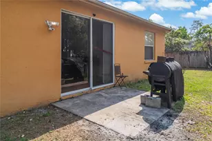 2782 Andes Way, Saint Cloud, FL 34769 - Photo 9