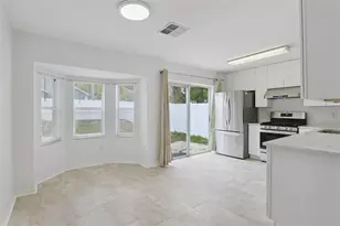 5609 Tanagergrove Way, Lithia, FL 33547 - Photo 9