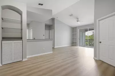 2705 Maitland Crossing Way #303, Orlando, FL 32810 - Photo 5