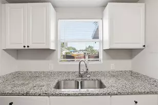 2717 13th Ave S, Saint Petersburg, FL 33712 - Photo 13