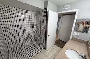 1956 Lake Atriums Cir, Orlando, FL 32839 - Photo 5