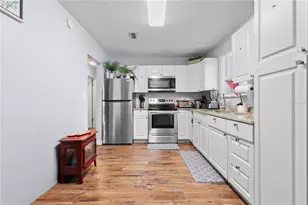 3918 SE 15th St, Gainesville, FL 32641 - Photo 7