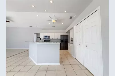 12567 SW Pembroke Circle N, Lake Suzy, FL 34269 - Photo 13