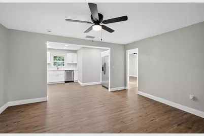 305 Hennessee Street, Lakeland, FL 33805 - Photo 5