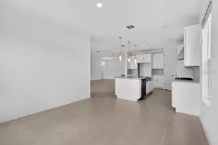 957 Ladyfish Trl, Saint Cloud, FL 34771 - Photo 11
