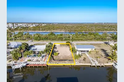 3314 York Road, Saint James City, FL 33956 - Photo 5