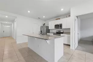 11308 Amber Ridge Dr, Zellwood, FL 32798 - Photo 13