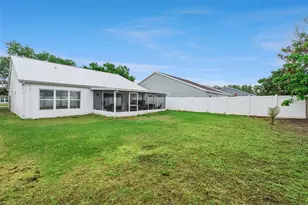 11340 Calgary Cir, Tampa, FL 33624 - Photo 17