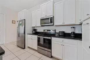 318 Captiva Dr, Davenport, FL 33896 - Photo 9