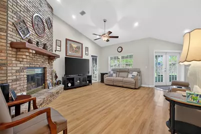2533 Roslyn Lane, Lakeland, FL 33812 - Photo 9