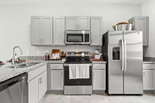 2898 Skyline Loop, Kissimmee, FL 34758 - Photo 9