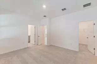 243 Fredericksburg Ave, Orange City, FL 32763 - Photo 11