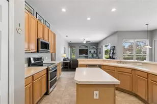 10240 Pointview Ct, Orlando, FL 32836 - Photo 11