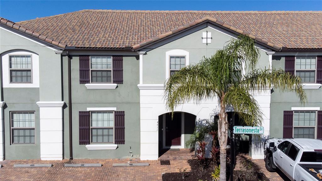4611 Terrasonesta Dr - 4611 Terrasonesta Dr, Davenport, FL 33837 Luxury Property | Jose Angel Pina