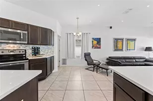 1020 Kellogg Dr, Tavares, FL 32778 - Photo 17