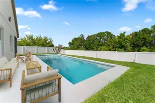 1020 Kellogg Dr, Tavares, FL 32778 - Photo 7