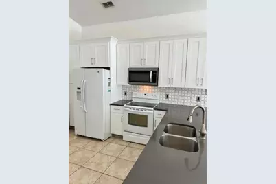 1623 Bridgeview Circle, Orlando, FL 32824 - Photo 5