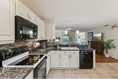 371 Augustine Court, Oviedo, FL 32765 - Photo 11