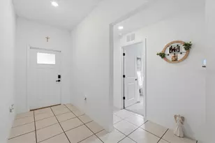 1923 Red Loop, Lakeland, FL 33801 - Photo 11