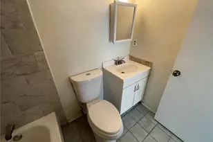 7120 Waterside Dr, Tampa, FL 33617 - Photo 7
