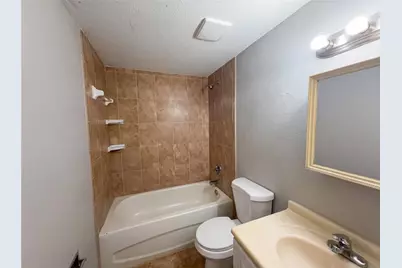 2126 Smithfield Circle S, Lakeland, FL 33801 - Photo 11