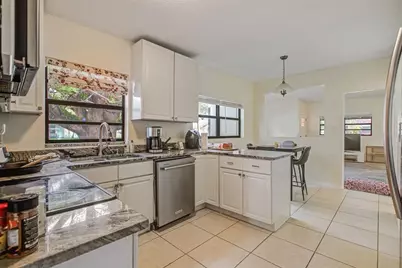 4149 Montrose Court, Orlando, FL 32812 - Photo 9