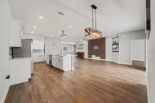 3102 Kendal Wy, Lakeland, FL 33813 - Photo 7