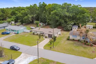 615 Third Ave, Lady Lake, FL 32159 - Photo 51