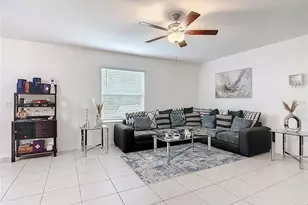 1699 Red Loop, Lakeland, FL 33801 - Photo 5
