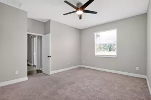 8131 Tea Olive Ter, Palmetto, FL 34221 - Photo 15