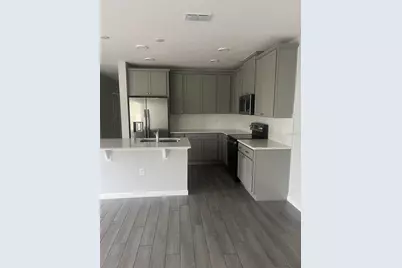 2827 Narcoossee Commons Way, Saint Cloud, FL 34771 - Photo 3