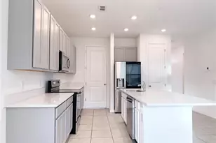 1542 Discovery St, Davenport, FL 33896 - Photo 7