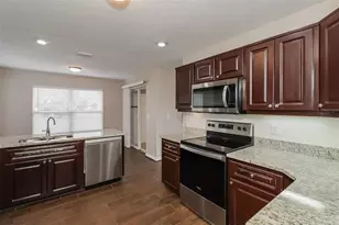 10832 New Brighton Ct, New Port Richey, FL 34654 - Photo 9