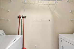 431 Southern Pecan Cir, Winter Garden, FL 34787 - Photo 11