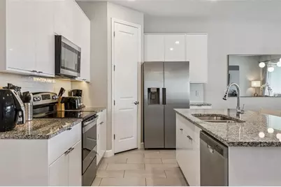 8008 Formosa Valley Place, Kissimmee, FL 34747 - Photo 11