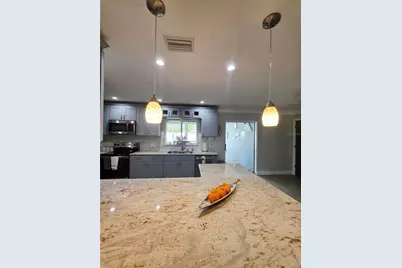 3435 Overlook Drive NE, Saint Petersburg, FL 33703 - Photo 13