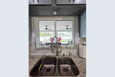 3435 Overlook Drive NE, Saint Petersburg, FL 33703 - Photo 17