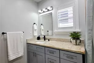 3435 Overlook Dr NE, Saint Petersburg, FL 33703 - Photo 21