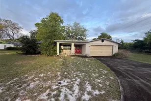 1129 E Willow Run Dr, Port Orange, FL 32129 - Photo 1